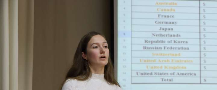 World Bank training: ученики 9-11 классов стали участниками тренинга перед участием в зимней сессии Модели ООН в ДВФУ 