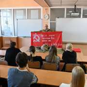 Старшеклассники МЛШ встретились с Героем России Юрием Мушенковым 
