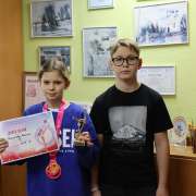 Ученики 4м1 класса Международной лингвистической школы поднялись на пьедестал почета на соревнованиях по горным лыжам и художественной гимнастике  