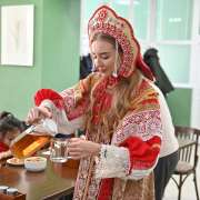 Делегация Международного центра образовательных и культурных обменов «ЧуньЦю» посетила МЛШ 