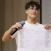 «Здравствуй, Приморский край!»: ученики 10 классов МЛШ учатся выявлять сильные и слабые стороны своих туристических продуктов