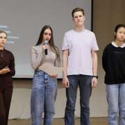«Здравствуй, Приморский край!»: ученики 10 классов МЛШ учатся выявлять сильные и слабые стороны своих туристических продуктов