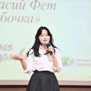 «Души прекрасные порывы»: иностранные ученики МЛШ прочитали со сцены стихи русских поэтов